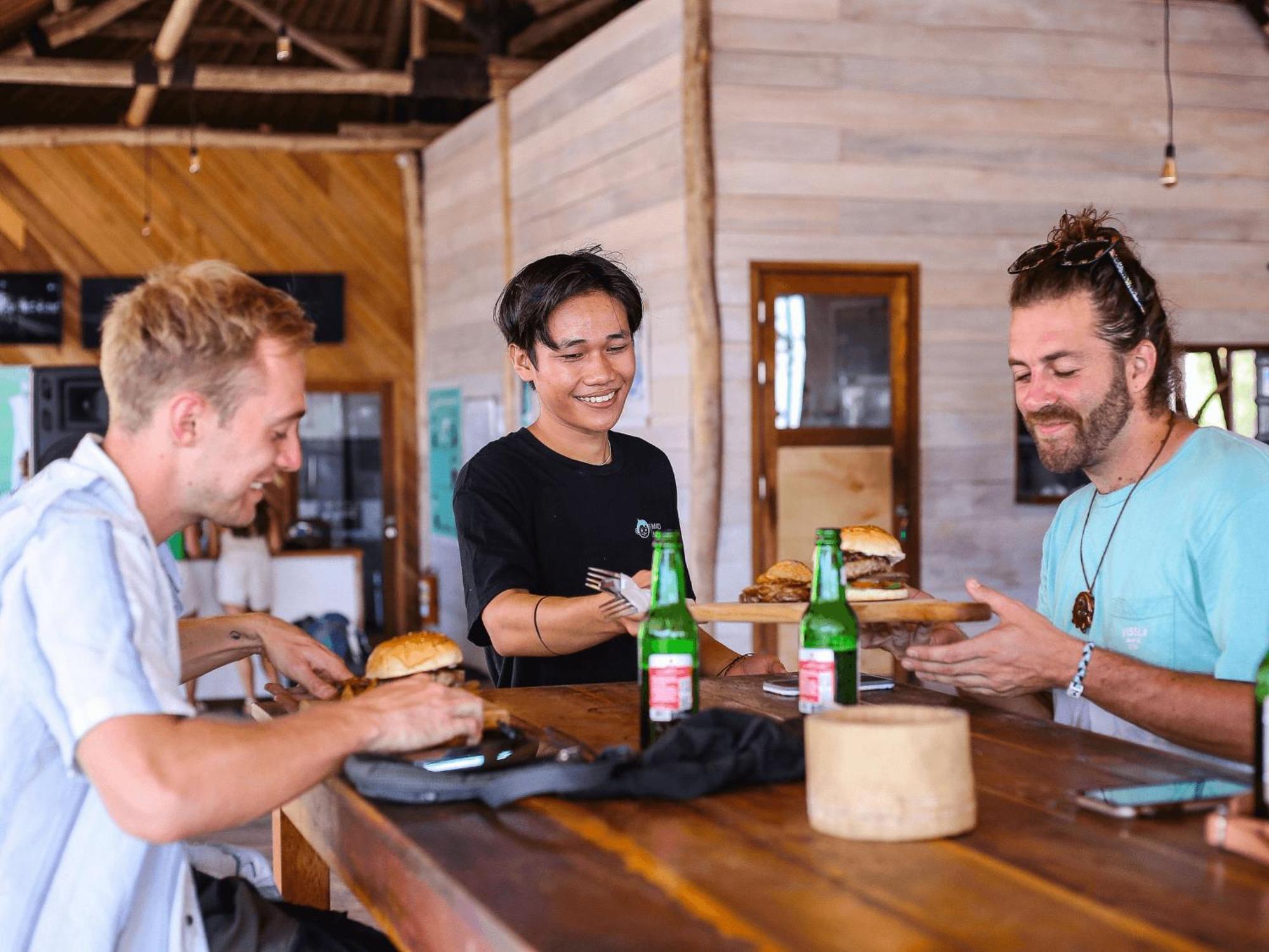 매드 몽키 길리 트라왕간 길리트라왕안 외부 사진 Beer in Bali