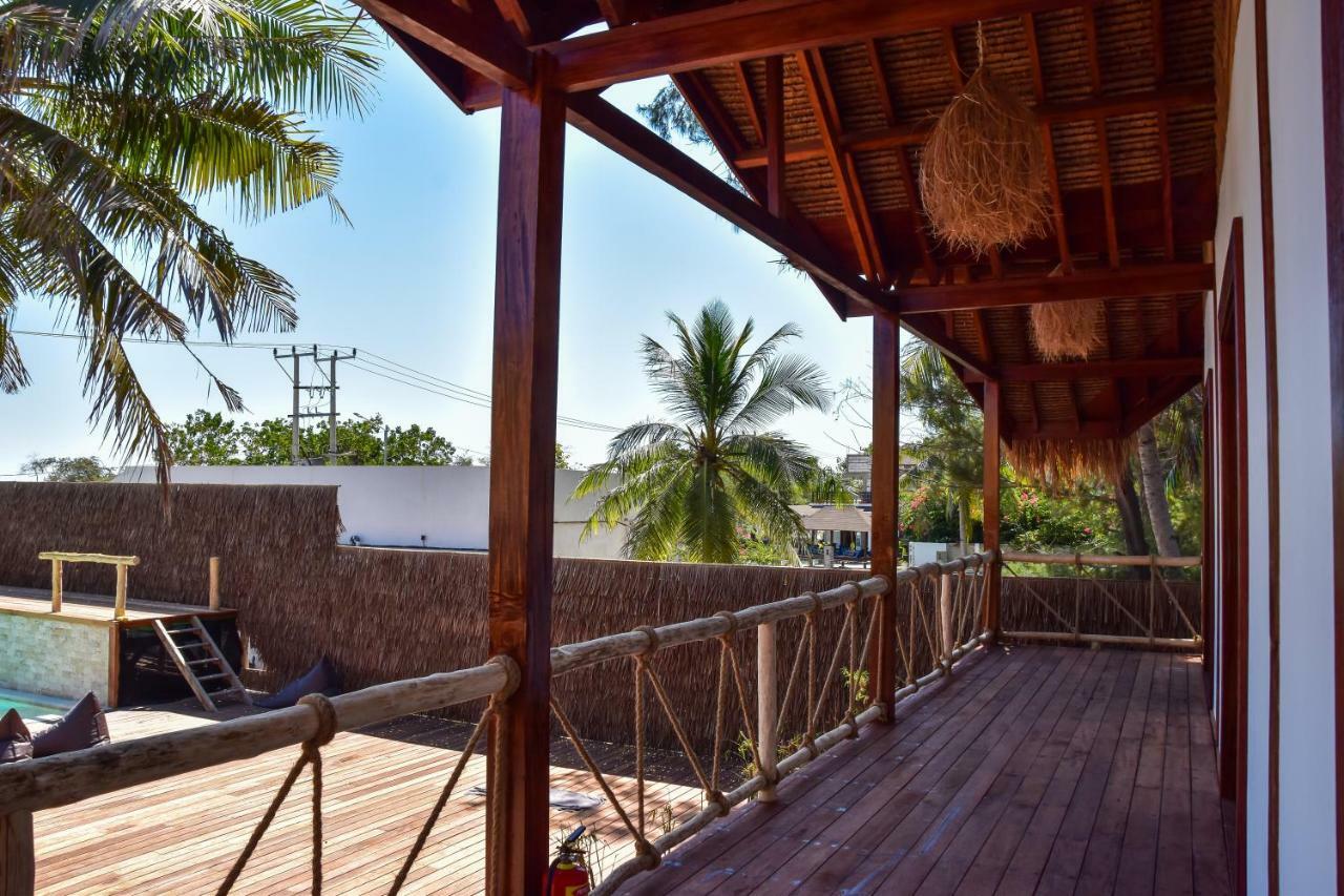 매드 몽키 길리 트라왕간 길리트라왕안 외부 사진 A typical house in Tulum